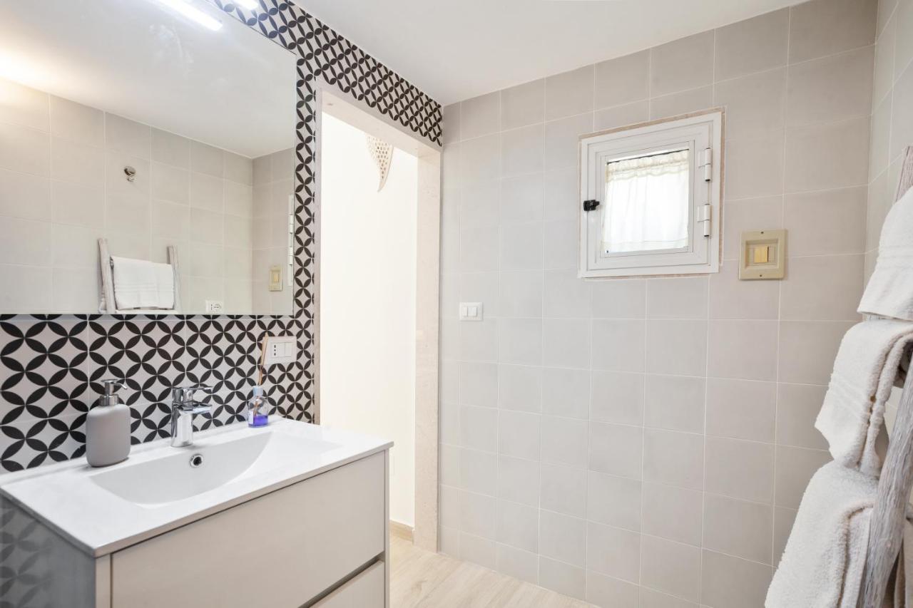Maison San Michele Lovely Apartment Trani Exterior photo