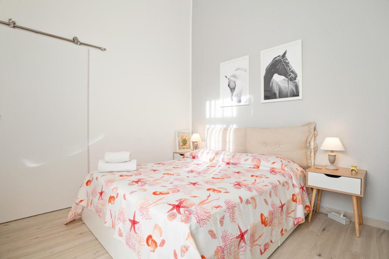 Maison San Michele Lovely Apartment Trani Exterior photo