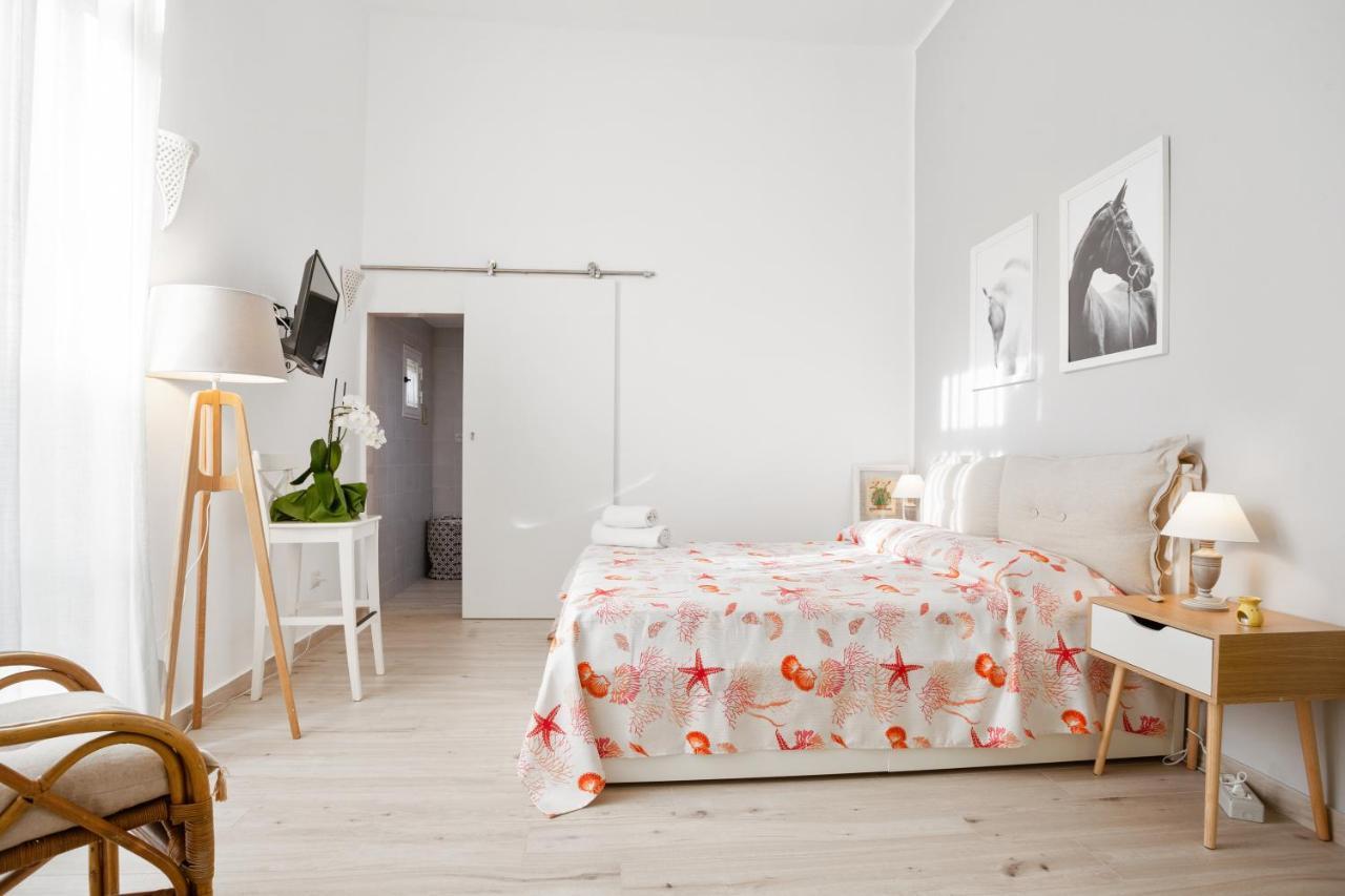 Maison San Michele Lovely Apartment Trani Exterior photo